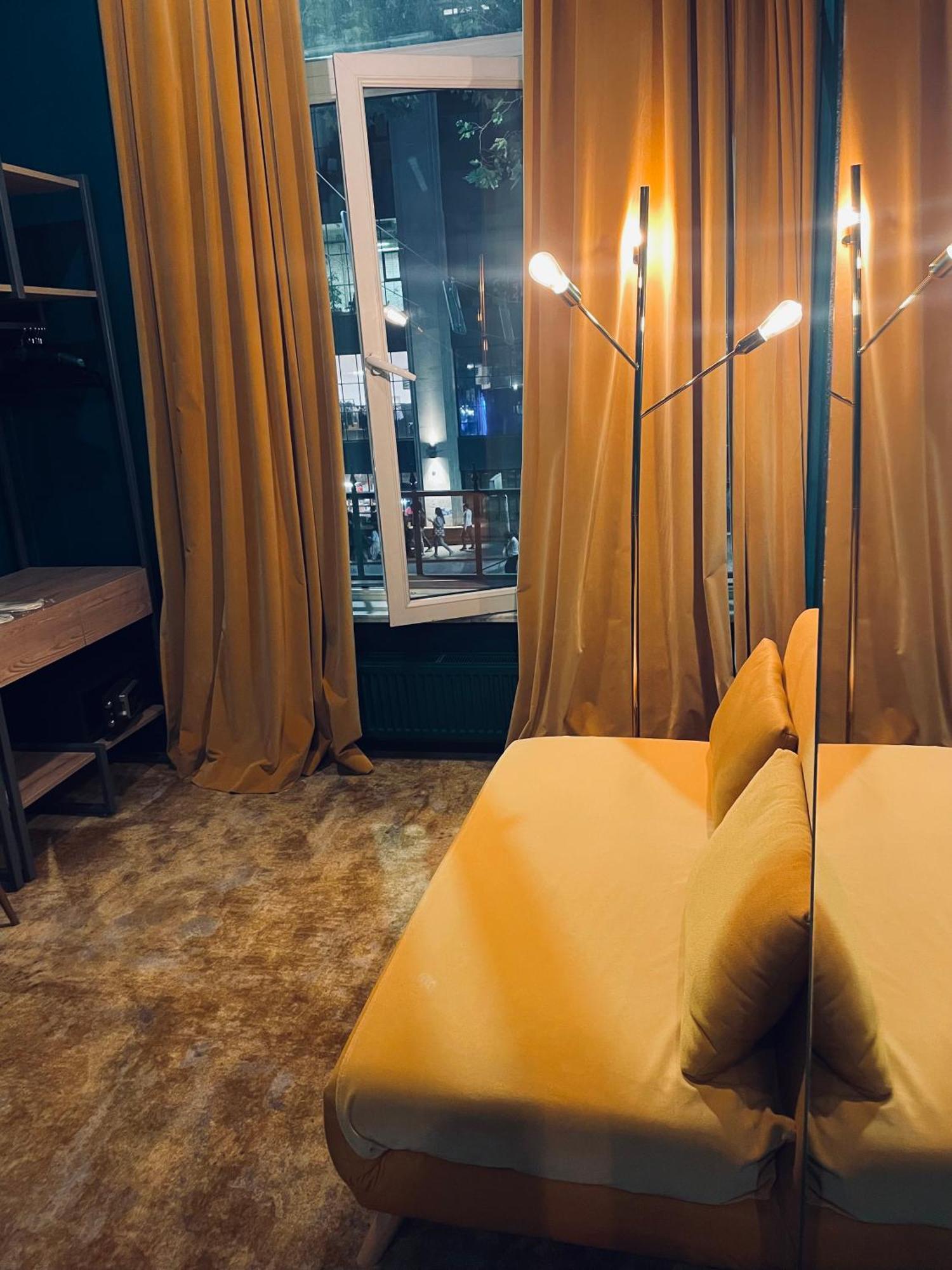 Freeze Inn Tiflis Exterior foto