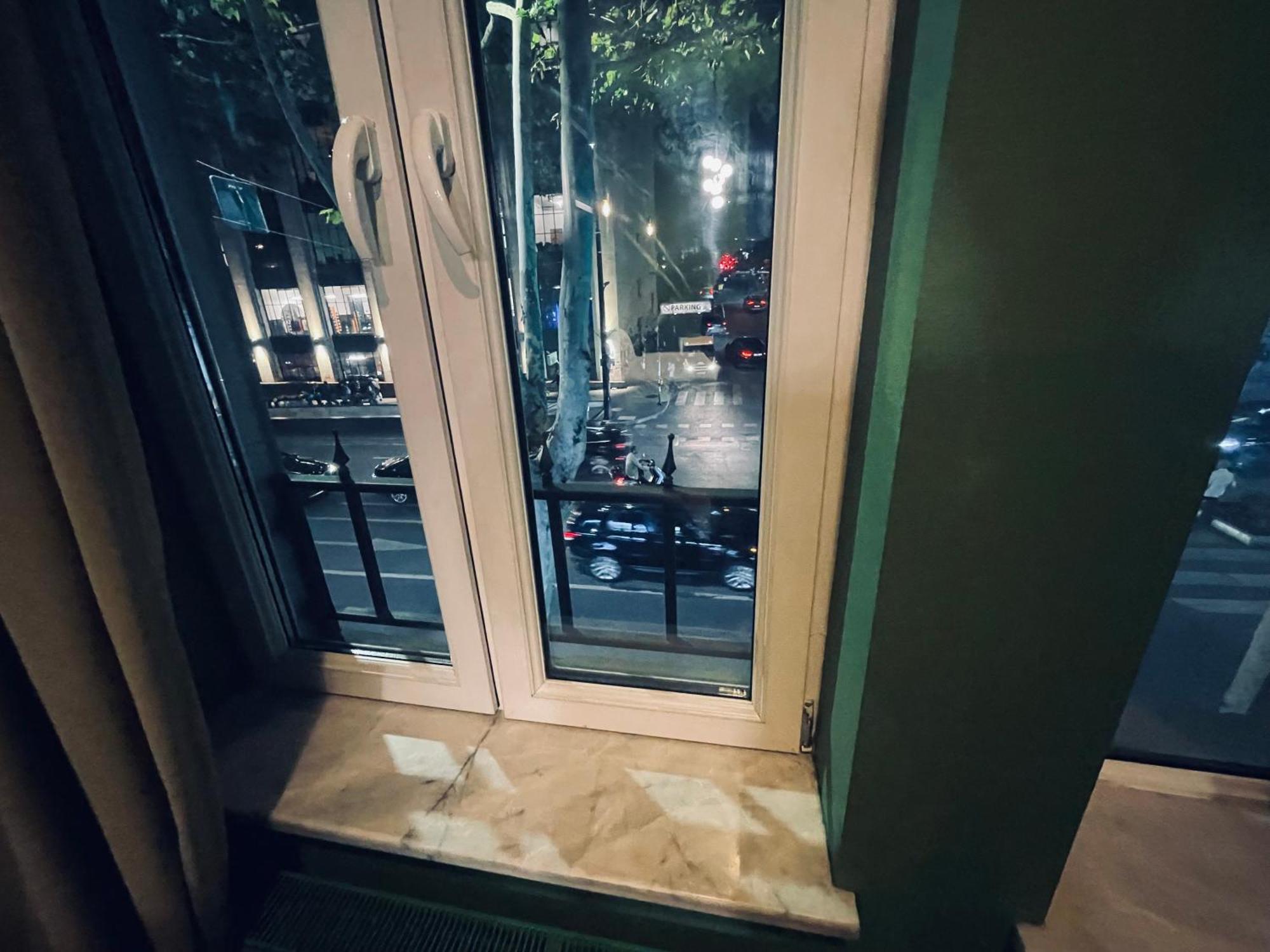 Freeze Inn Tiflis Exterior foto